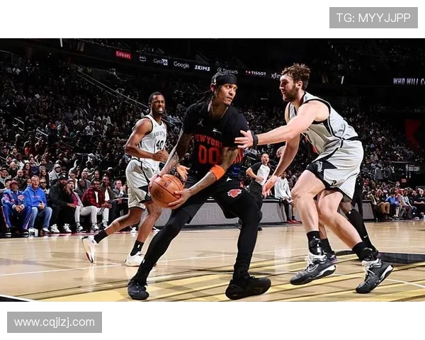 乔丹克拉克森的篮球旅程与成就分析：从新秀到全明星的蜕变之路